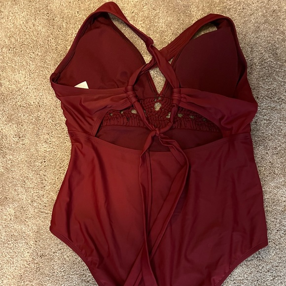 Gorgeous one piece swim suit with adjustable tie back and macrame mid-section! - Picture 2 of 3